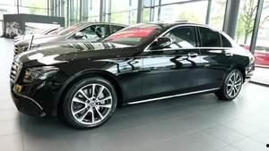 全新国产奔驰e试驾视频,驾驭新境界，尽享豪华与科技融合